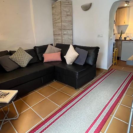 Tiny Spanish House 카사레스 외부 사진